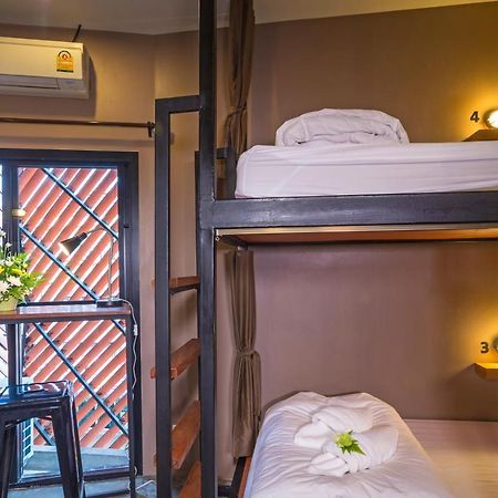 ศรีสุขสันต์ สแควร์  Hostel Krabi ภายนอก รูปภาพ