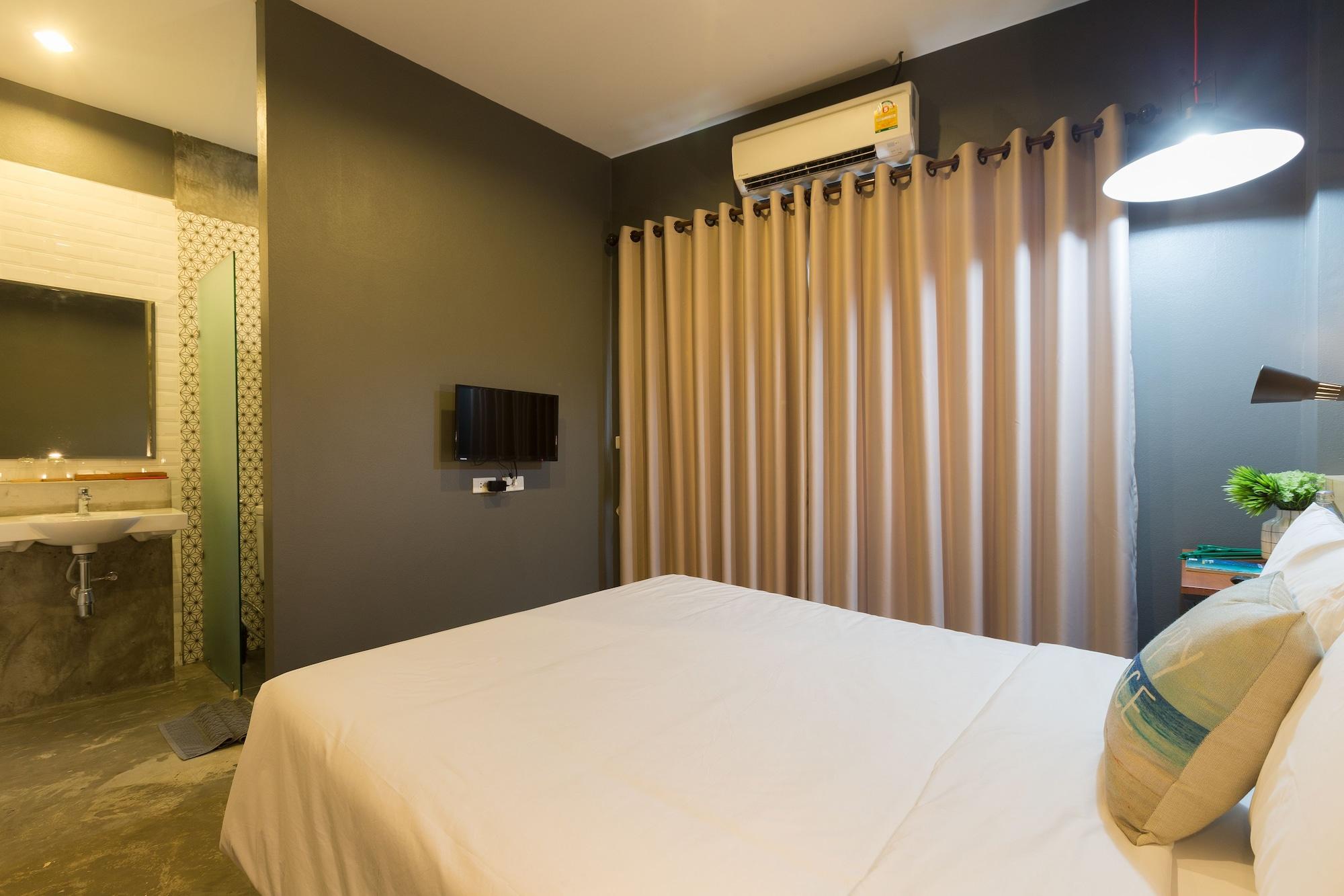 ศรีสุขสันต์ สแควร์  Hostel Krabi ภายนอก รูปภาพ