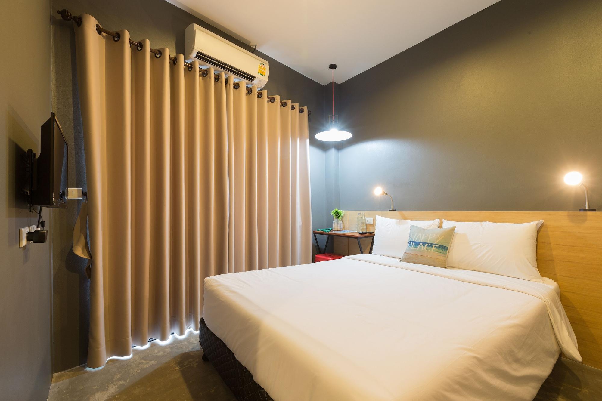 ศรีสุขสันต์ สแควร์  Hostel Krabi ภายนอก รูปภาพ