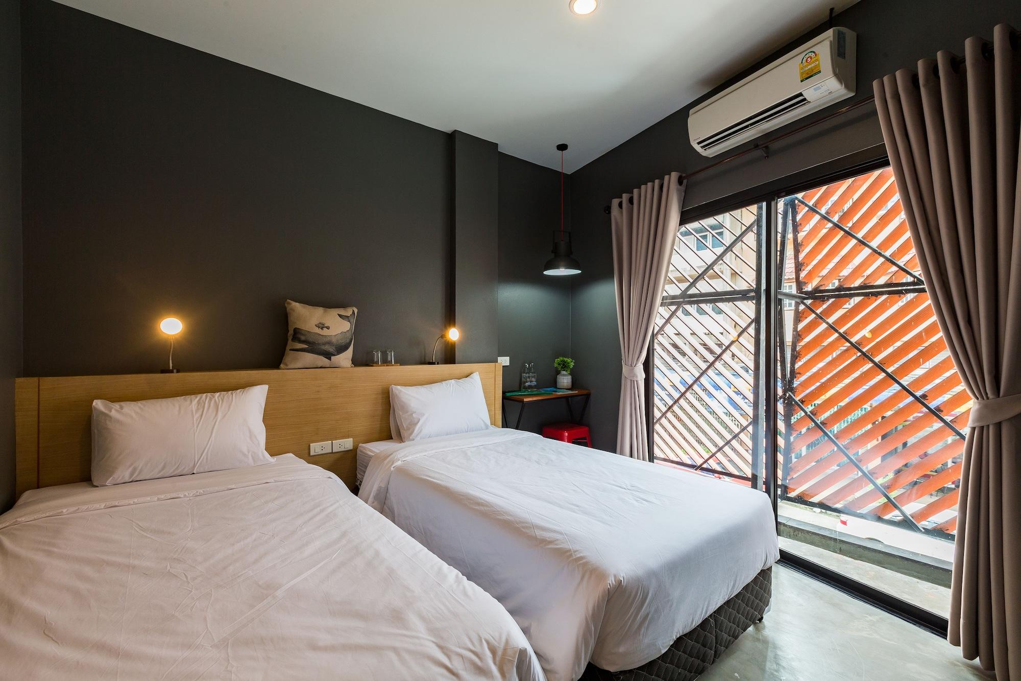 ศรีสุขสันต์ สแควร์  Hostel Krabi ภายนอก รูปภาพ