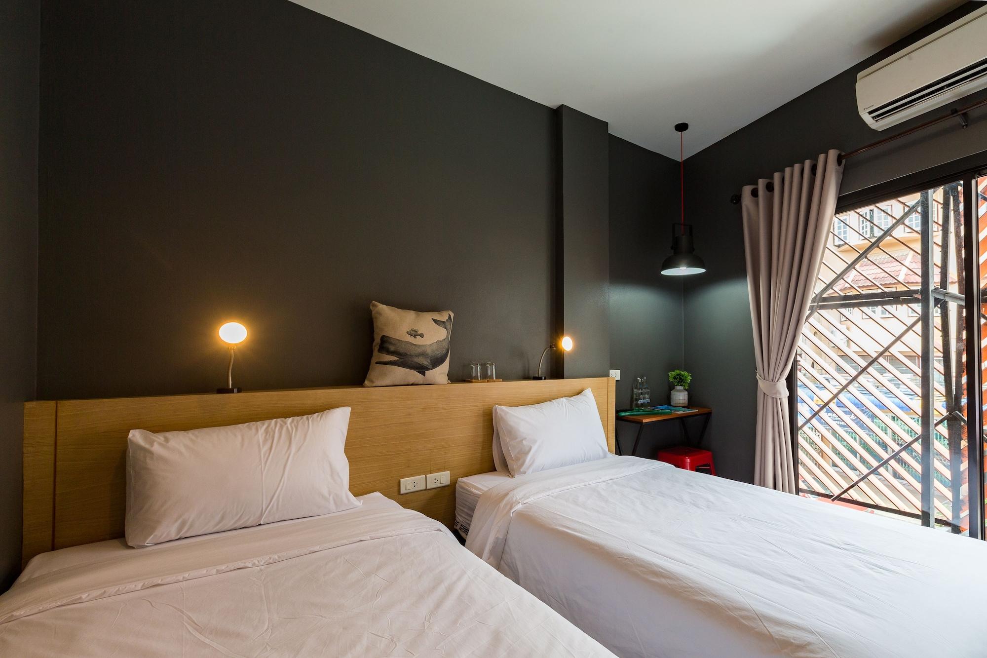ศรีสุขสันต์ สแควร์  Hostel Krabi ภายนอก รูปภาพ