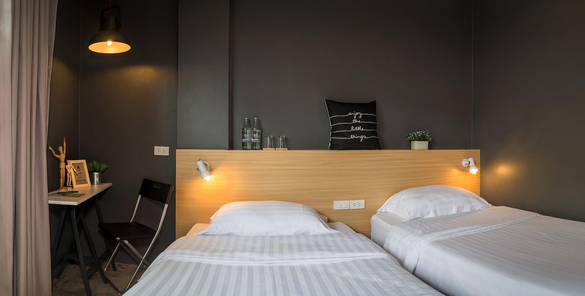 ศรีสุขสันต์ สแควร์  Hostel Krabi ภายนอก รูปภาพ