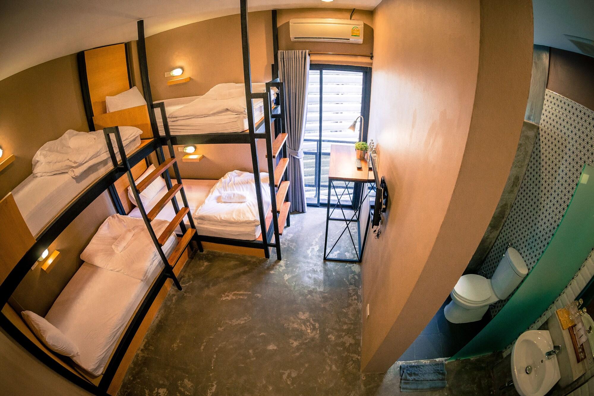 ศรีสุขสันต์ สแควร์  Hostel Krabi ภายนอก รูปภาพ