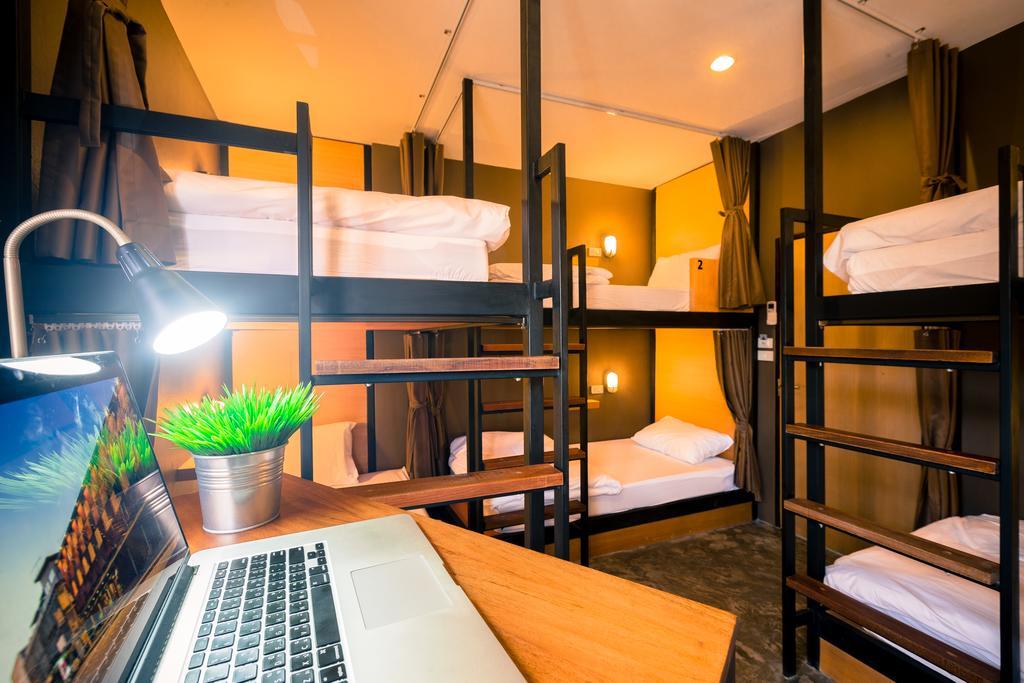 ศรีสุขสันต์ สแควร์  Hostel Krabi ภายนอก รูปภาพ