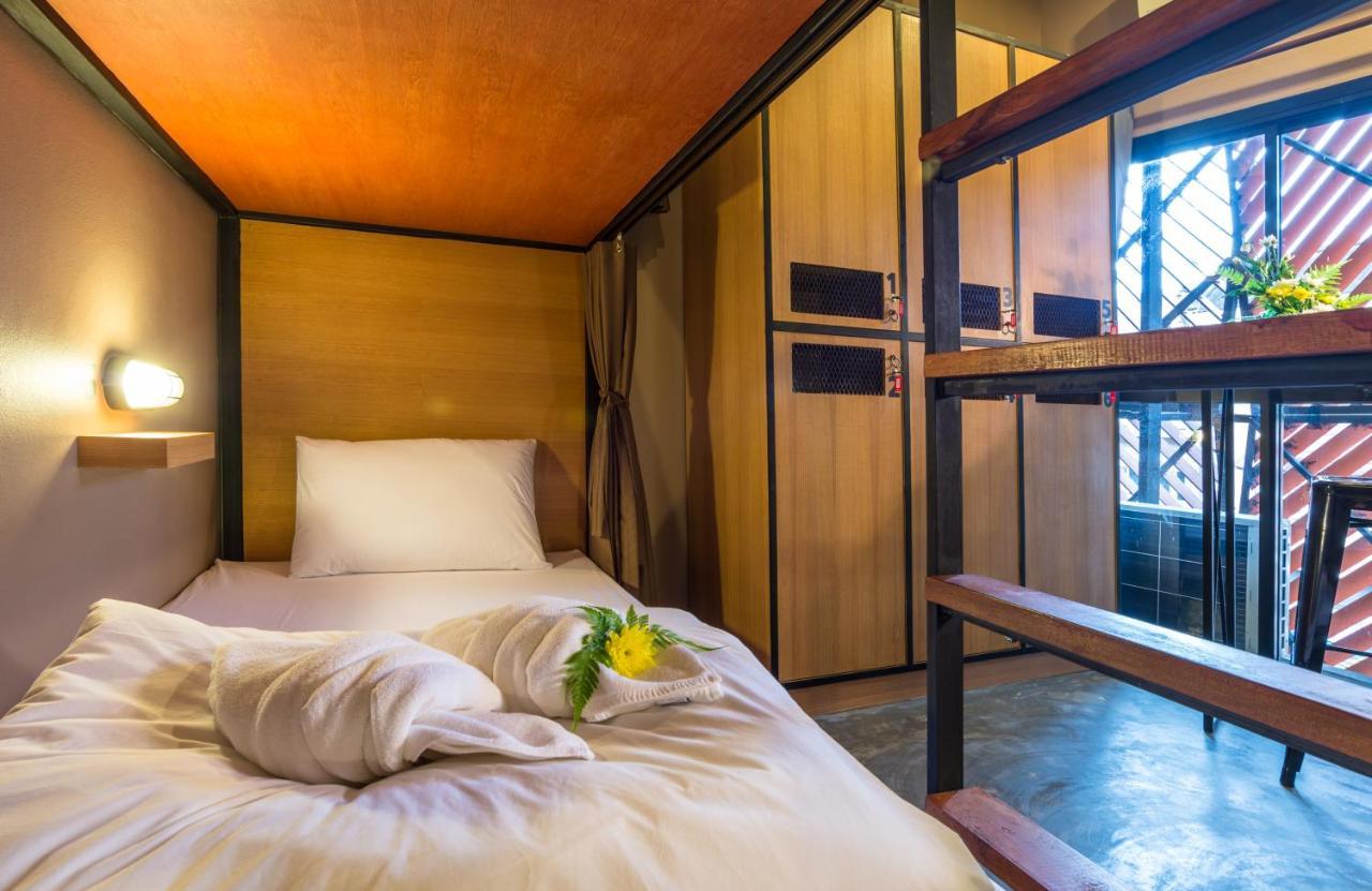 ศรีสุขสันต์ สแควร์  Hostel Krabi ภายนอก รูปภาพ